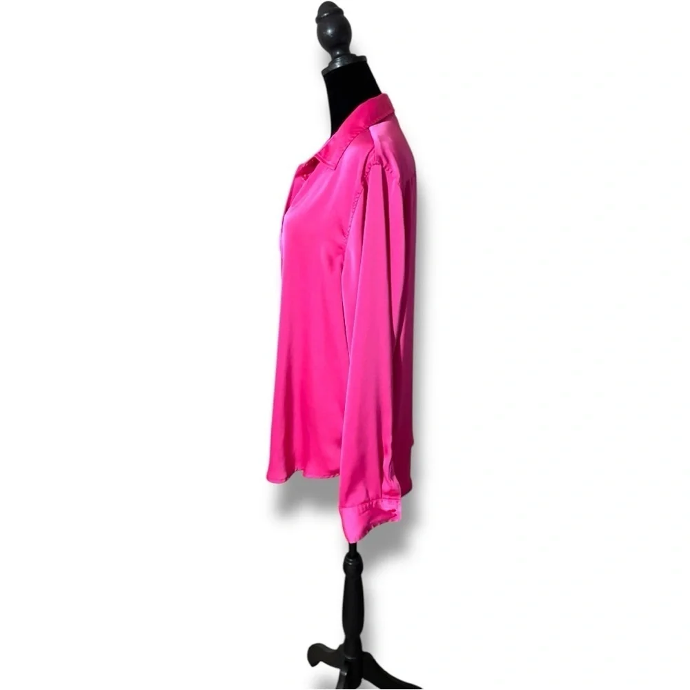 Blue Blossom Bright Pink Relaxed Button Down Shirt Long Cuffed Sleeve and Collar - Picture 3 of 14